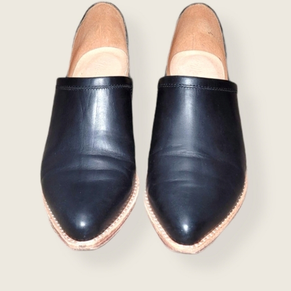 SOLD IN ANOTHER PLATFORM Brady Lowcut Bootie - Picture 2 of 12